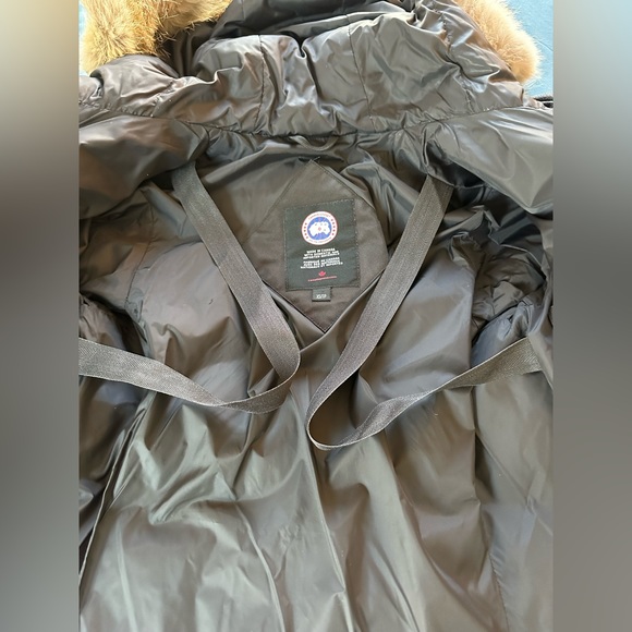 Canada Goose Shelbourne Parka - Picture 9 of 15